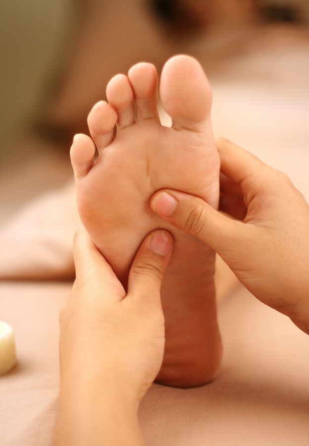 Professionelle Fussreflexzonenmassage in Horgen – Reflexologie-Behandlungssitzung